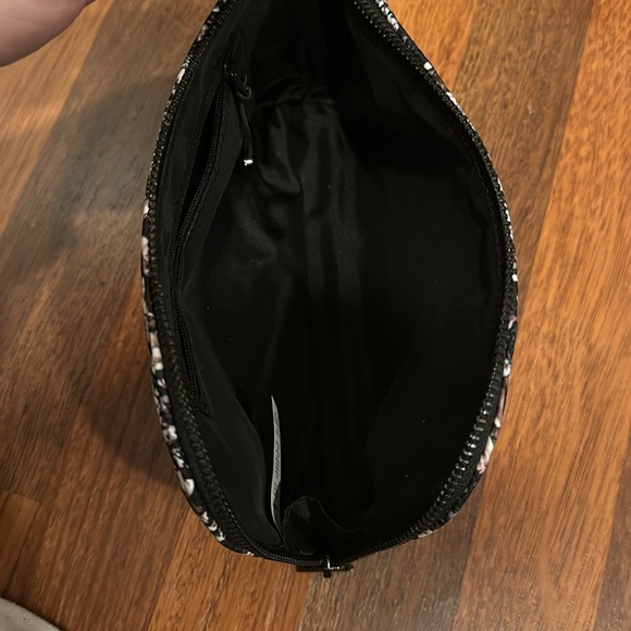 Printed neoprene pouch - Picture 3 of 6